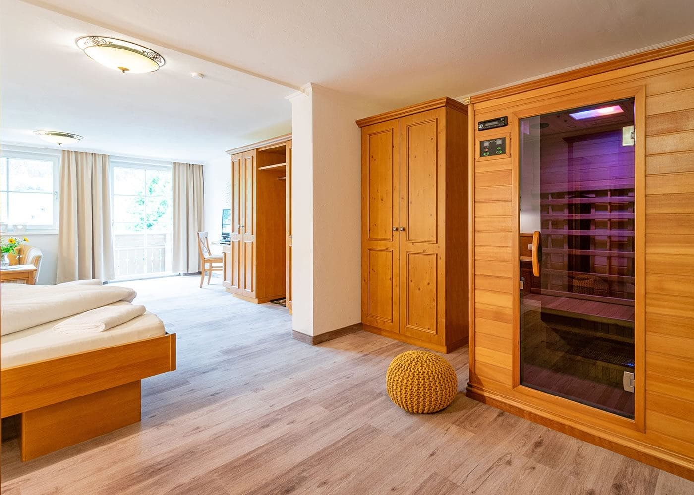 Studio mit Infrarotkabine